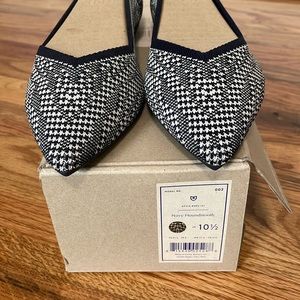BNIB Rothys Navy Houndstooth Points 10.5